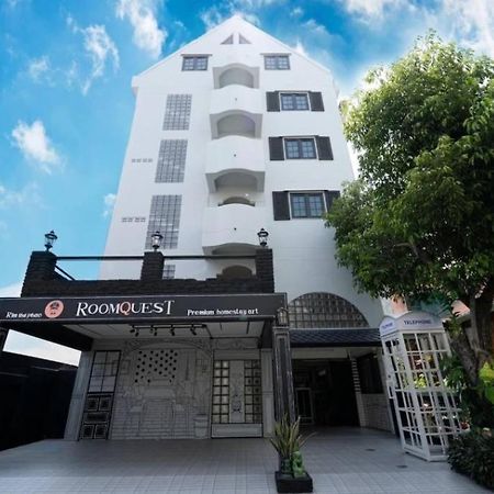 Roomquest Chiang Mai Tha Phae Exteriör bild
